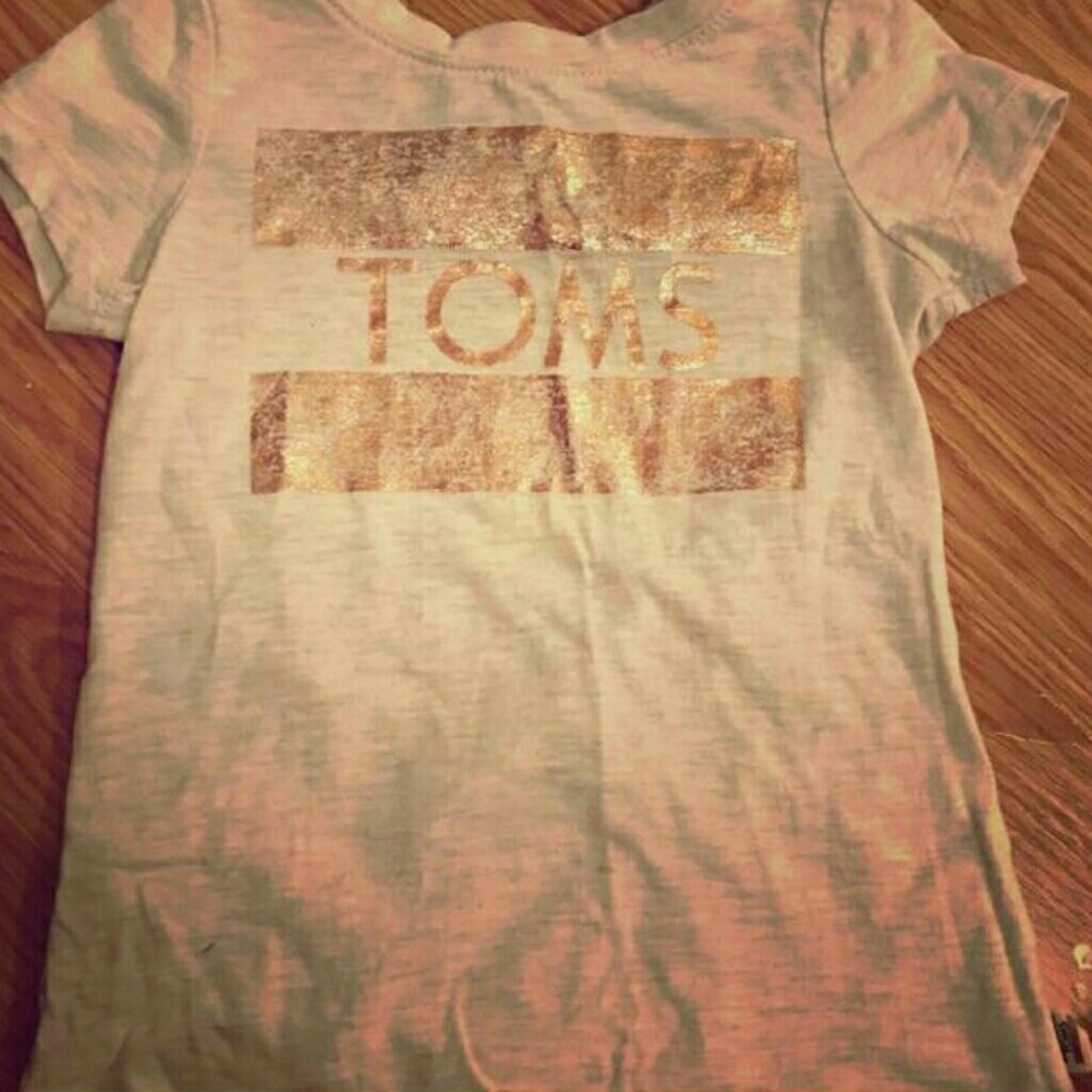 4/5 T girls Toms t shirt